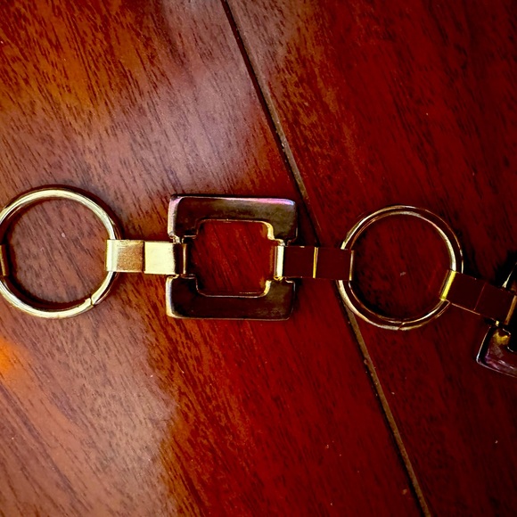 Beautiful vintage gold chain belt. Set at the length you want - Picture 6 of 6